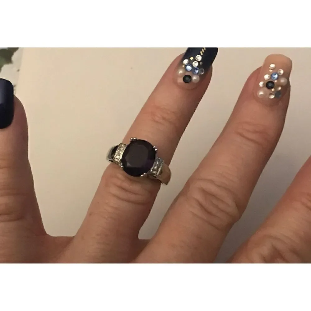 Boutique this ring